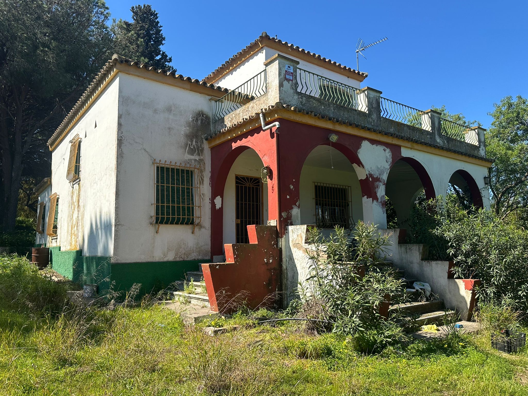 Chalet independiente con gran parcela en Callejón Bonilla, Chiclana